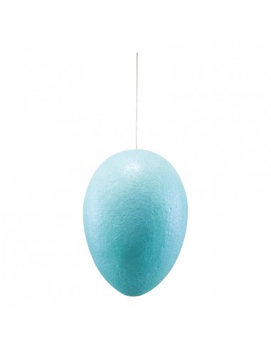 El huevo de pascua para la decoración de verano en escaparates de tiendas o comercios