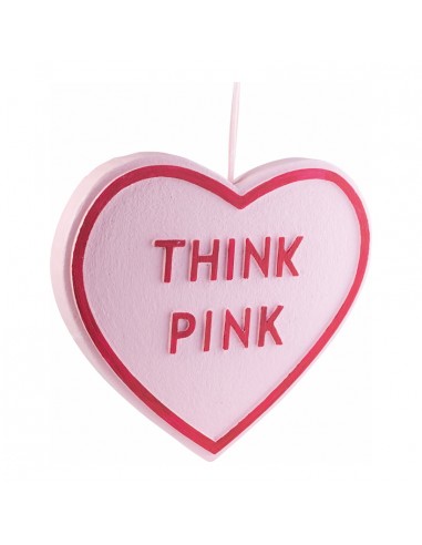 Corazón con letras »piensa rosa« para la decoración en del día de los enamorados