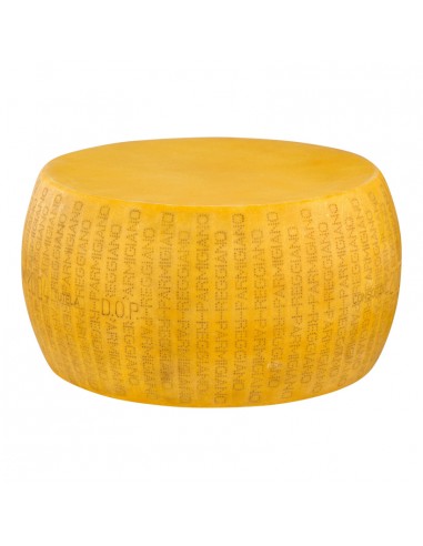 Imitación de queso parmesano para queserías y charcuterías y escaparates de tiendas