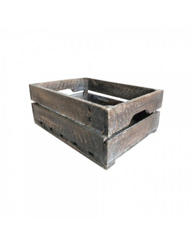 Caja de madera vintage con asas recortadas para escaparates en verano de tiendas o comercios