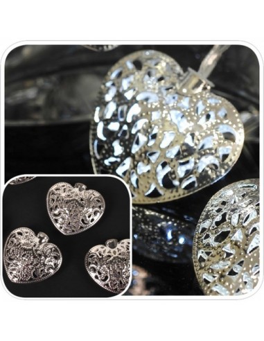 20 corazones de aluminio agujereado decorativos para luces led de 5 mm. para la decoración y escaparates de tiendas